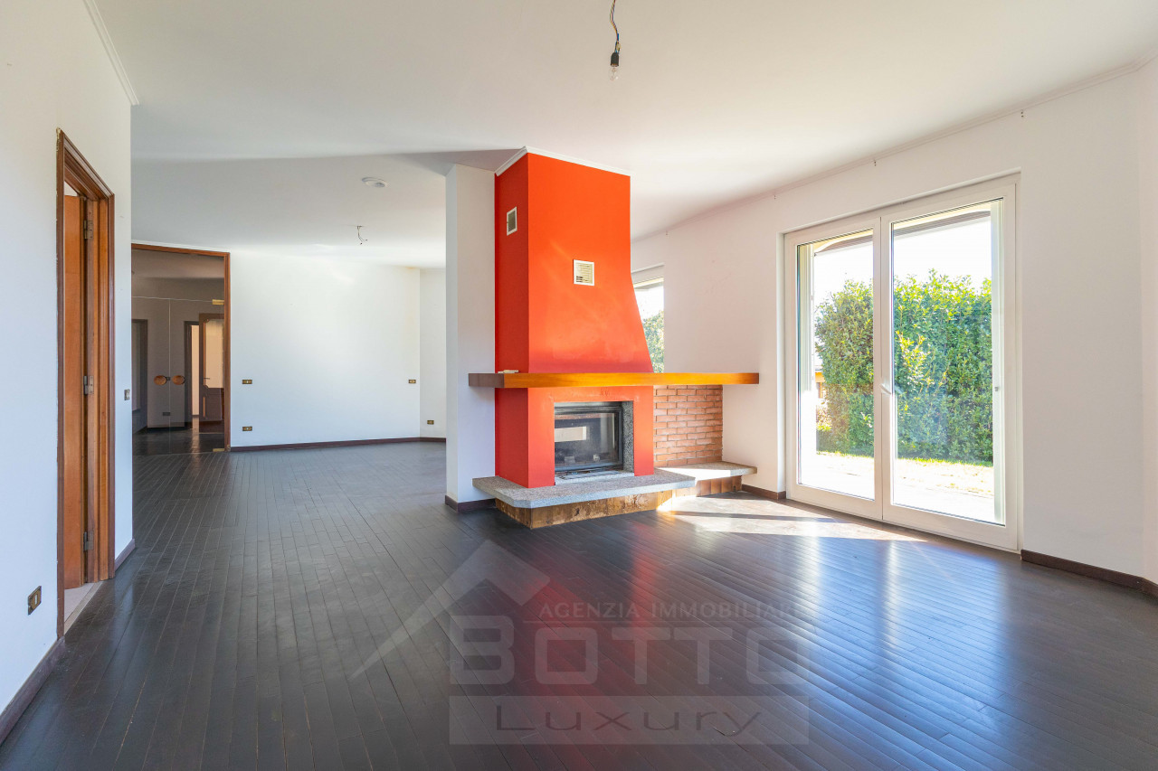005__vendita-villa-mercurago10_wmk_0