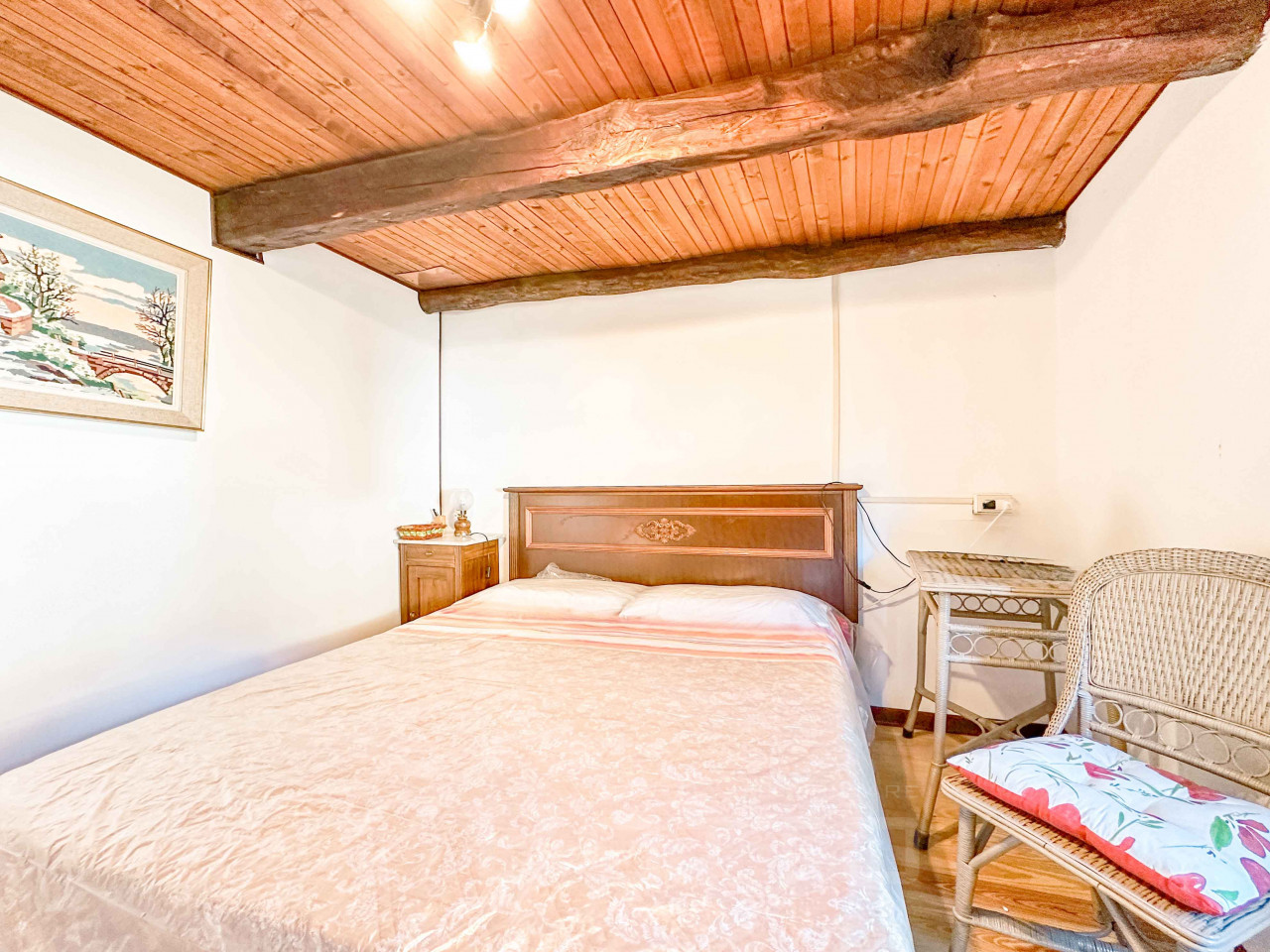 006__casa-vendita-cesara-camera2_wmk_0