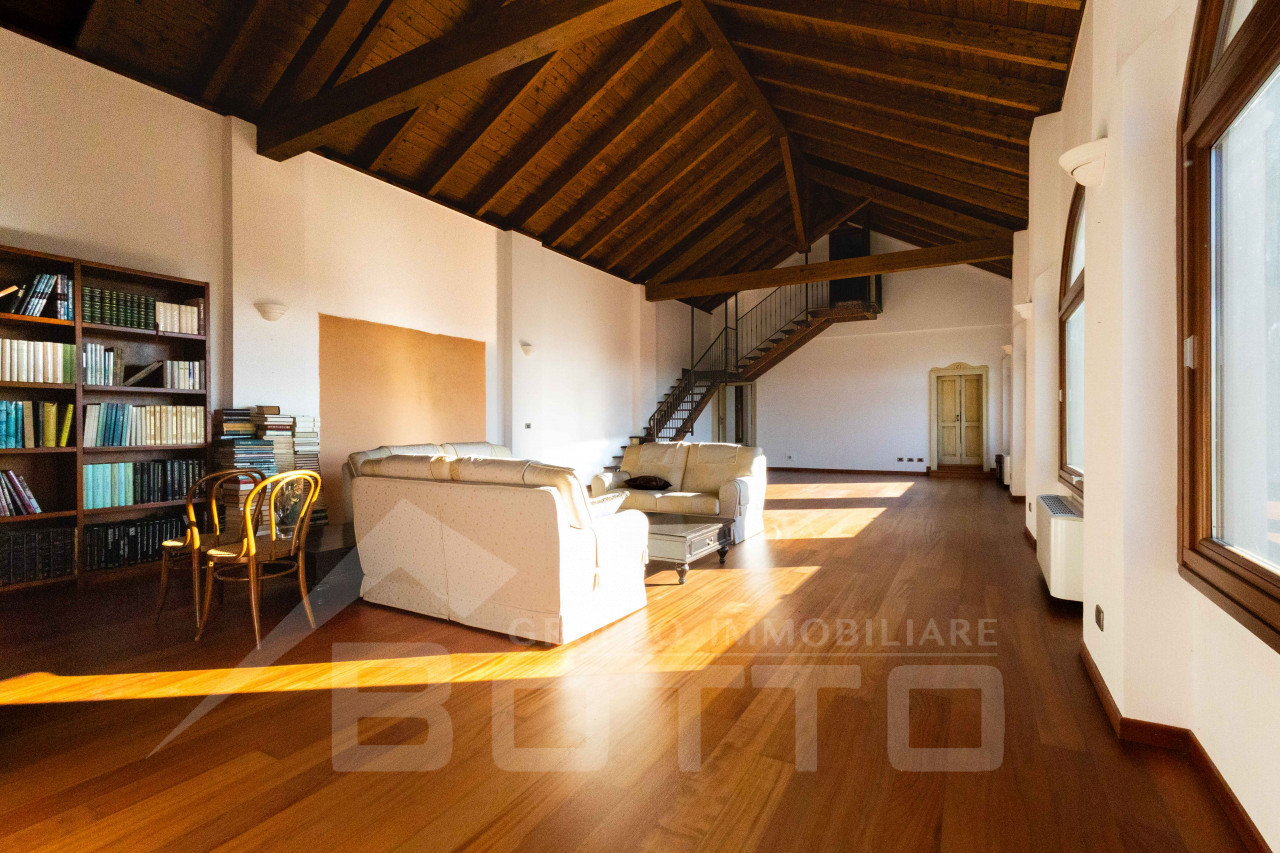 004__vendita-villa-pezzana46_wmk_0
